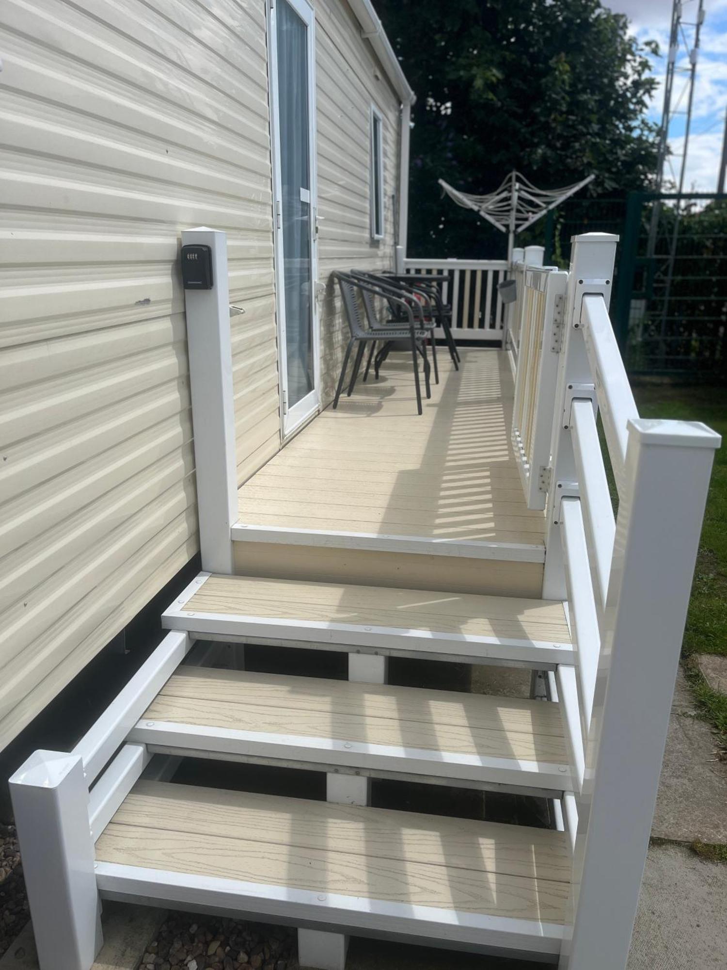 The Luxury Wolds Retreat 6 Berth 3 Bedrooms Beds Made For Arrival Wifi Ingoldmells Exteriör bild